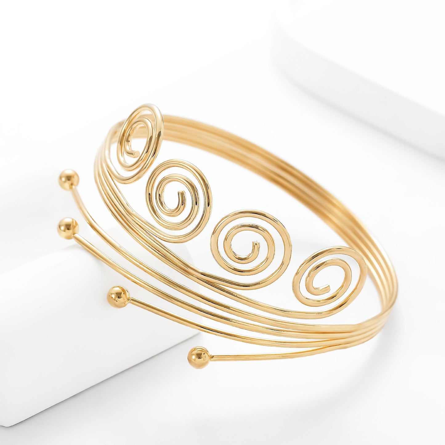 Charming Bracelet for Any Occasion