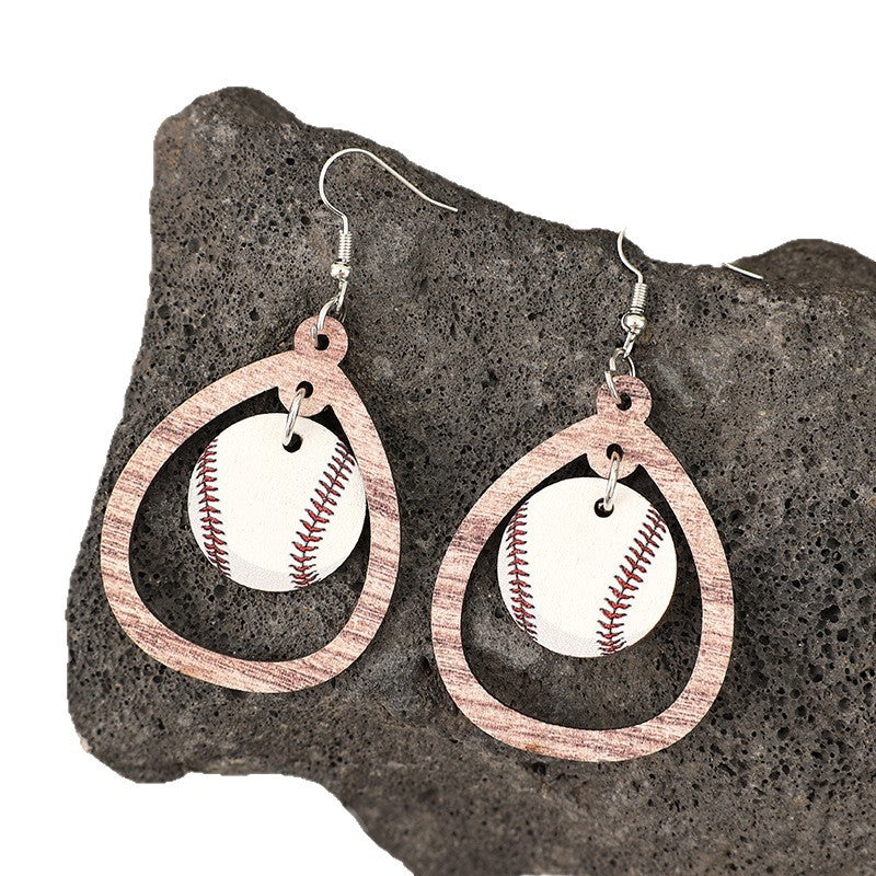 Charming Earring for Any Occasion