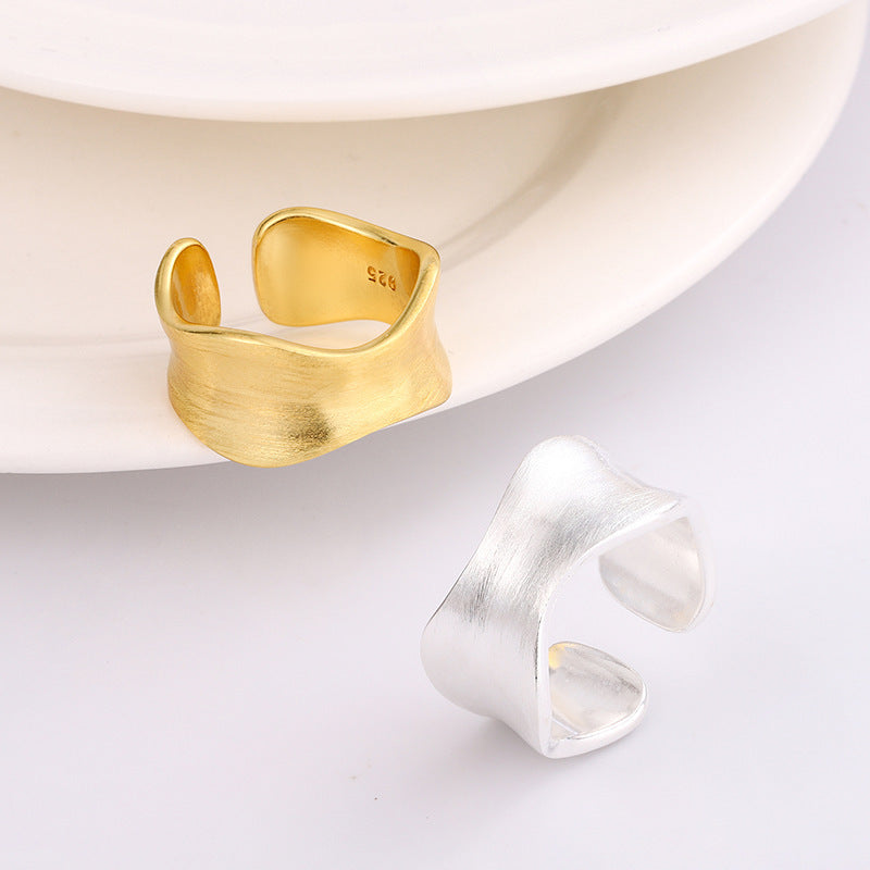 Charming Gold Ring for Any Occasion