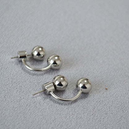 Beautiful Gold Earring with Unique Style