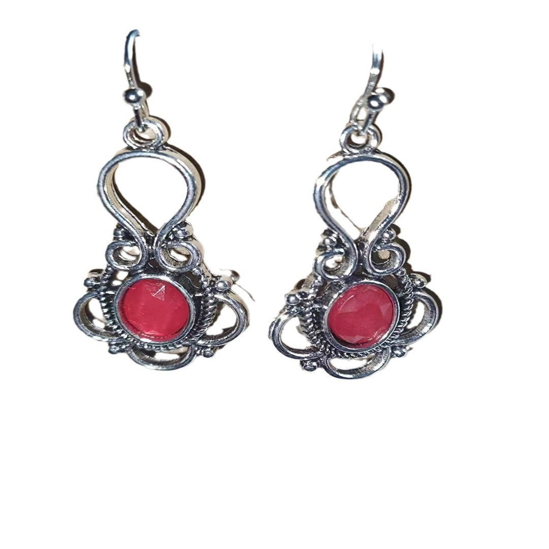 Charming Earring for Any Occasion