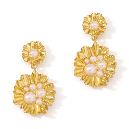 Beautiful Pearl Earring with Unique Style