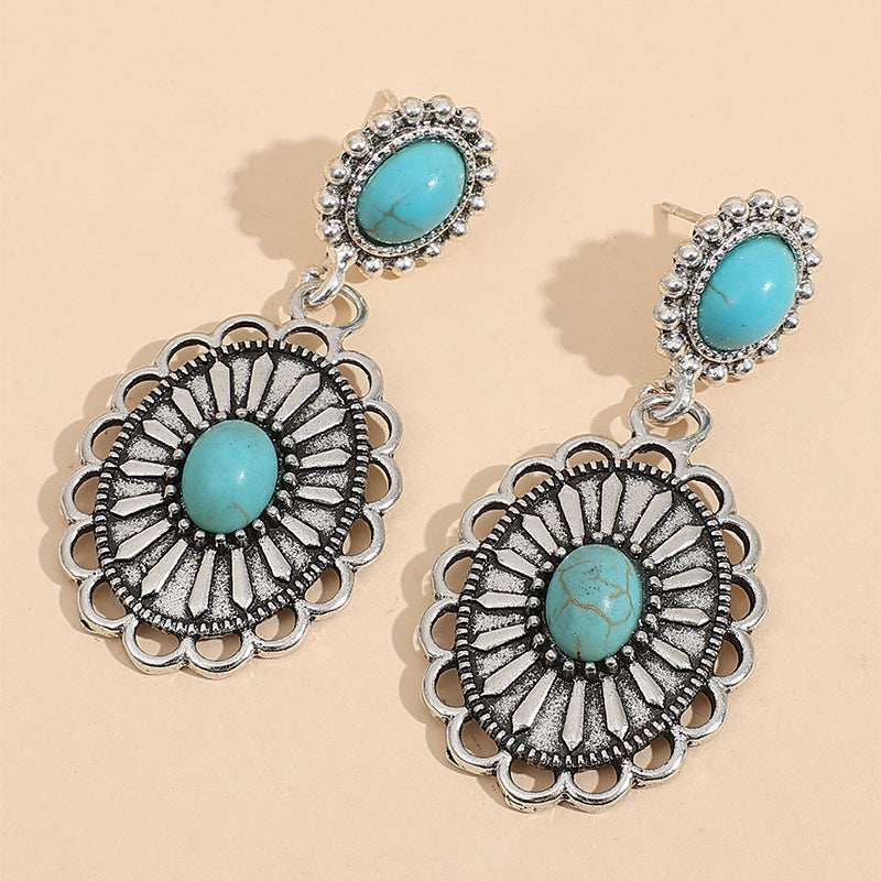 Classic Earring with Timeless Appeal