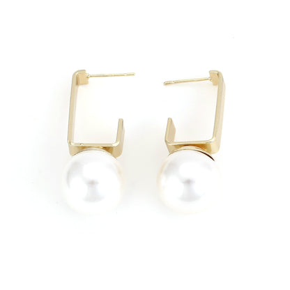 Romantic Pearl Earring for Special Moments