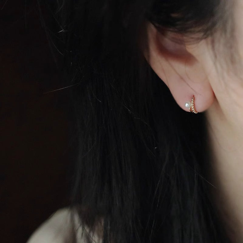 Romantic Pearl Earring for Special Moments