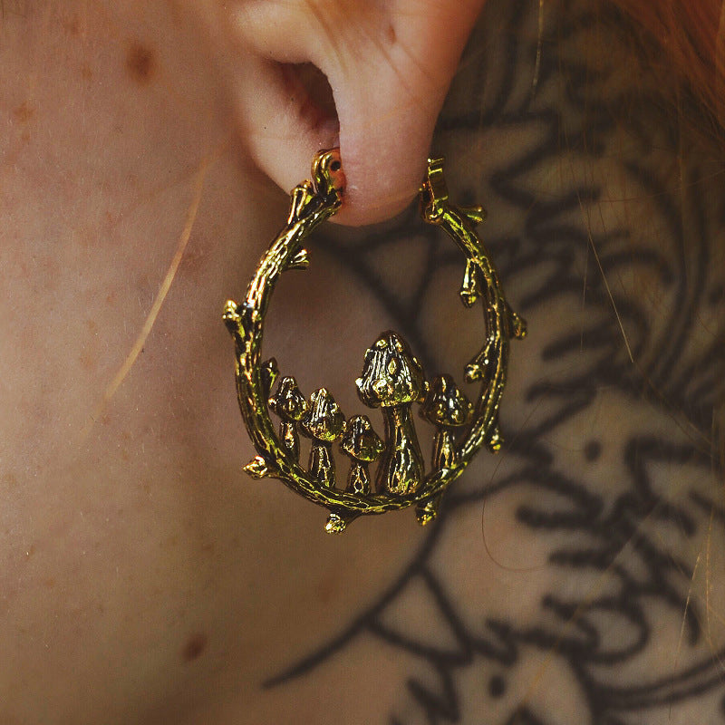 Vintage Handmade Gold Earring