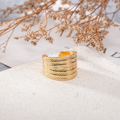 Beautiful Gold Bracelet with Unique Style