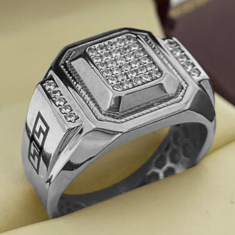 Elegant Gold Ring for Every Occasion