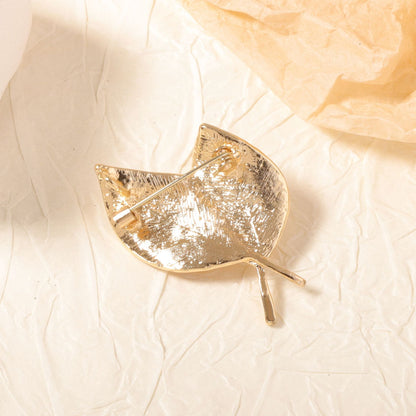 Charming Pearl Piece for Any Occasion