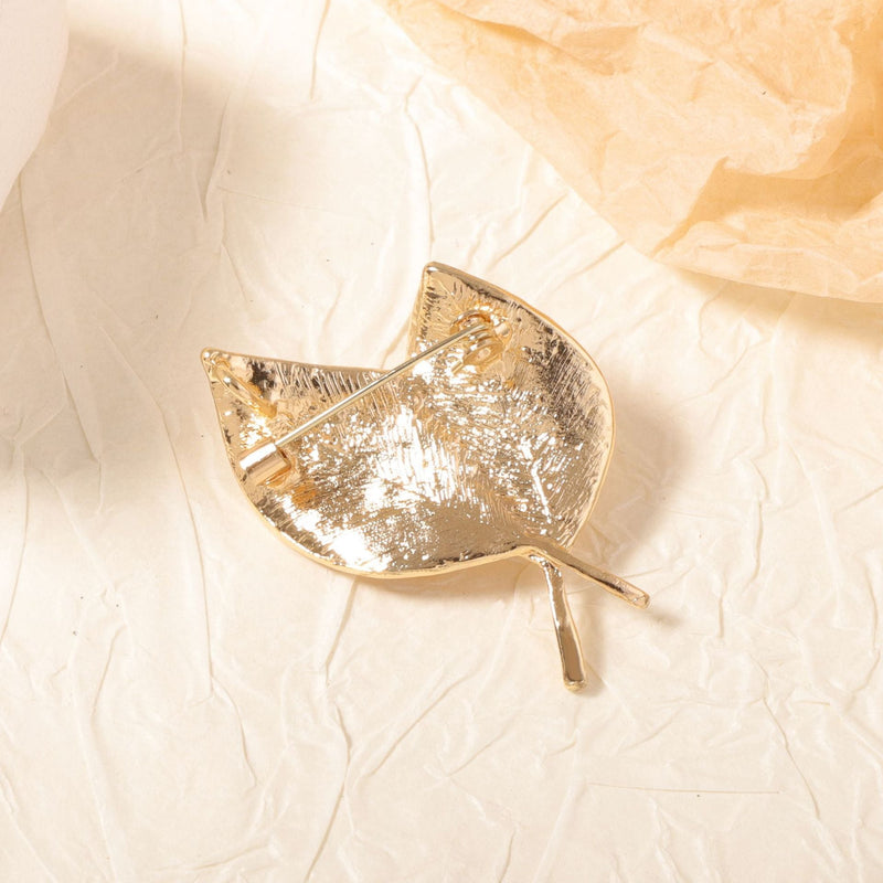 Charming Pearl Piece for Any Occasion