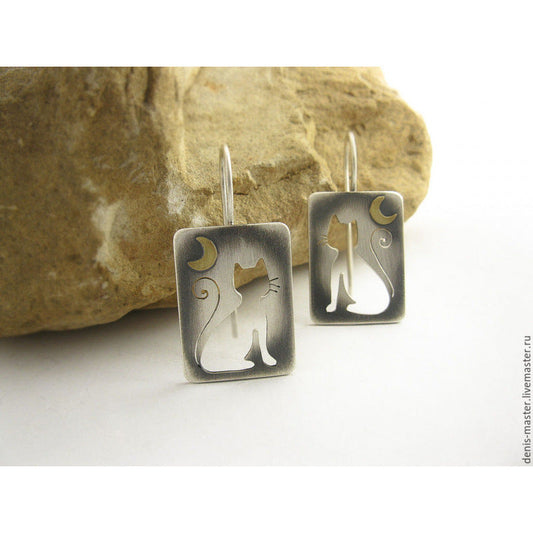 Classic Earring with Timeless Appeal