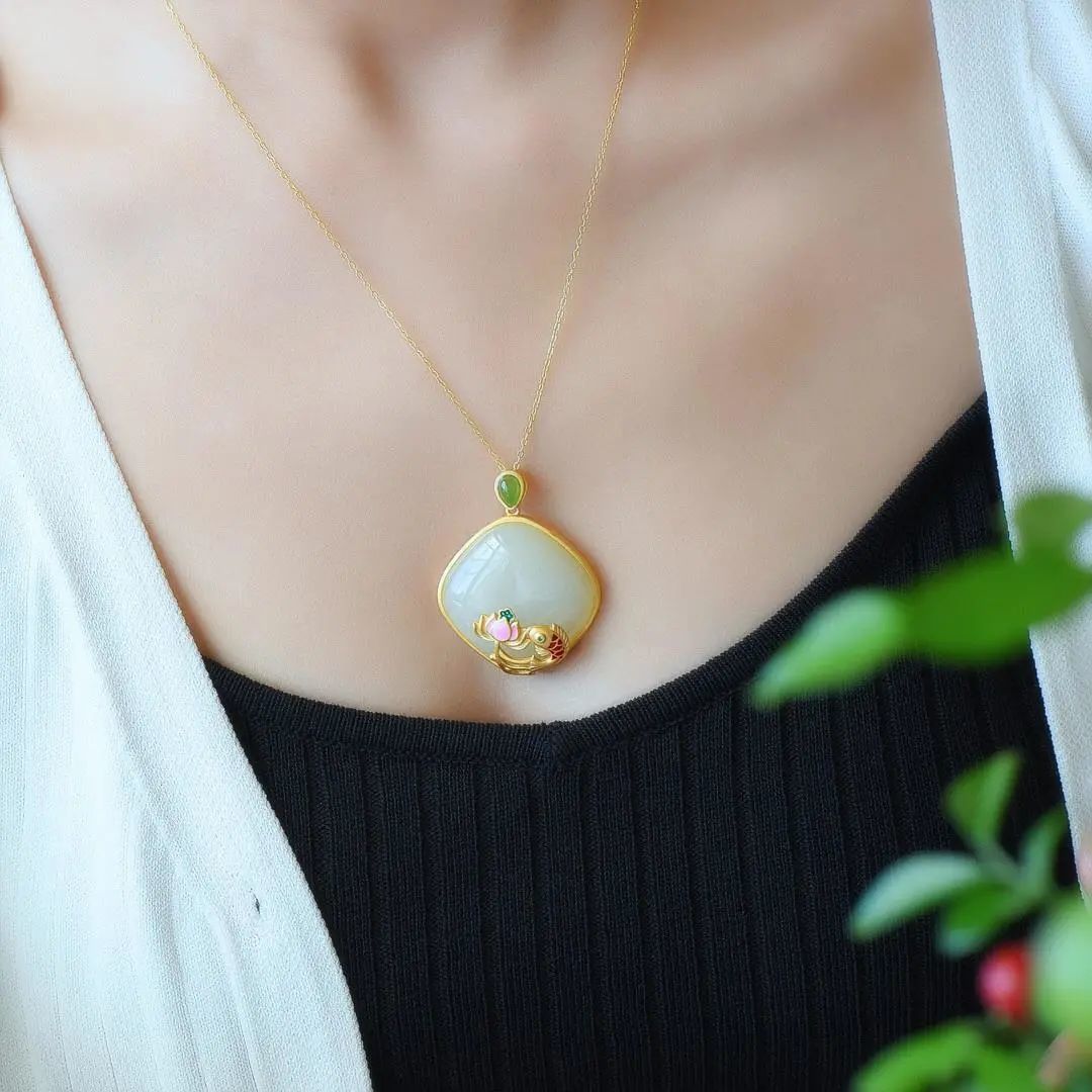 Elegant Silver Necklace for Every Occasion