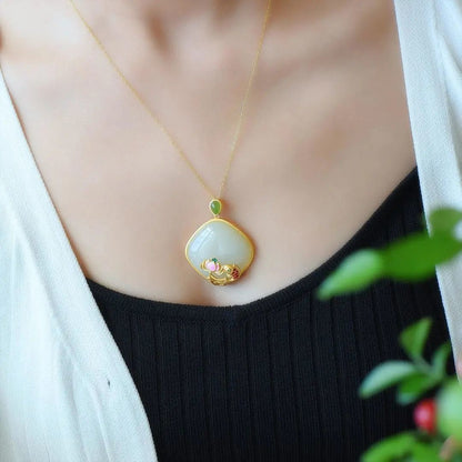 Elegant Silver Necklace for Every Occasion