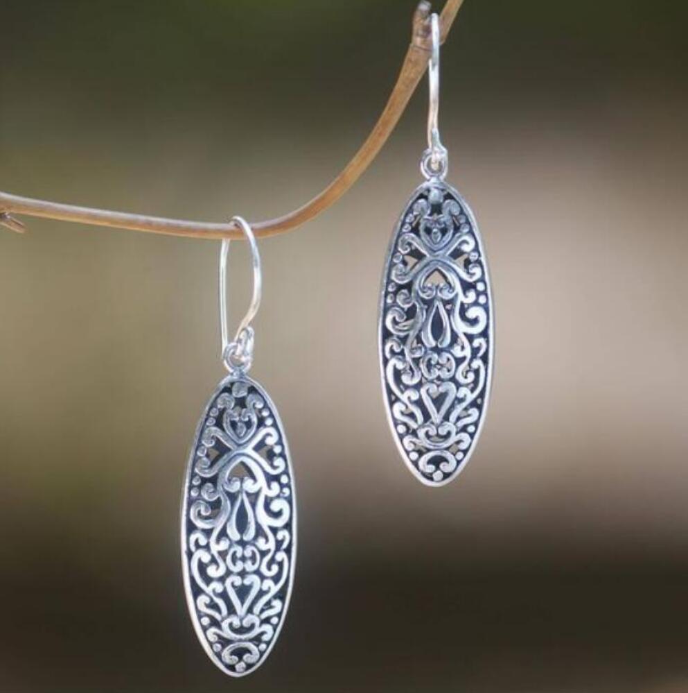 Classic Earring with Timeless Appeal