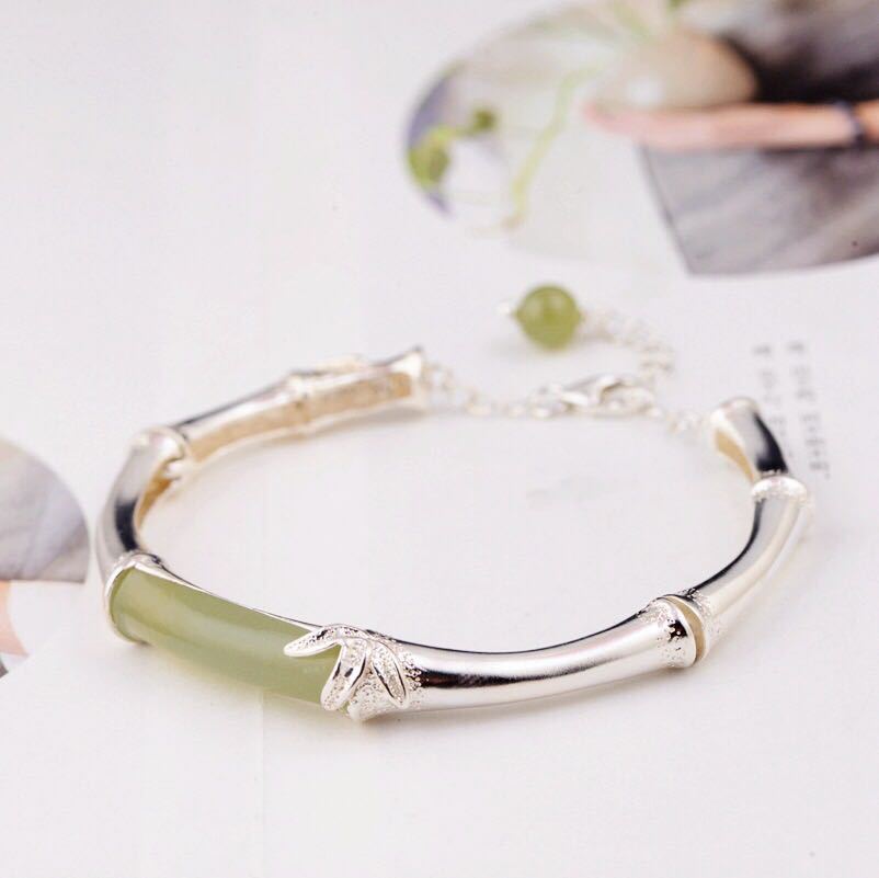 Beautiful Silver Bracelet with Unique Style