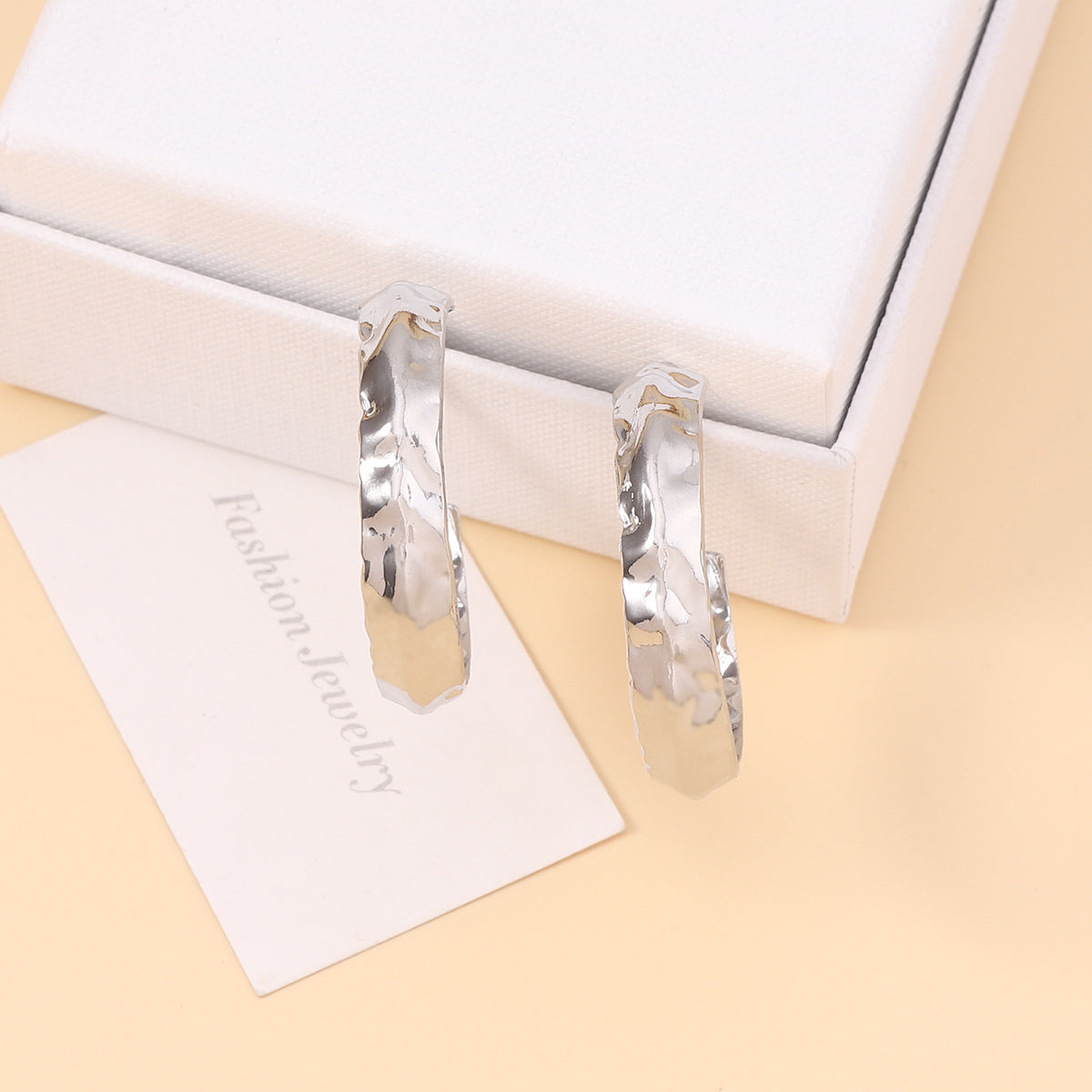 Charming Piece for Any Occasion