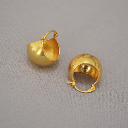 Stunning Gold Earring for Daily Wear