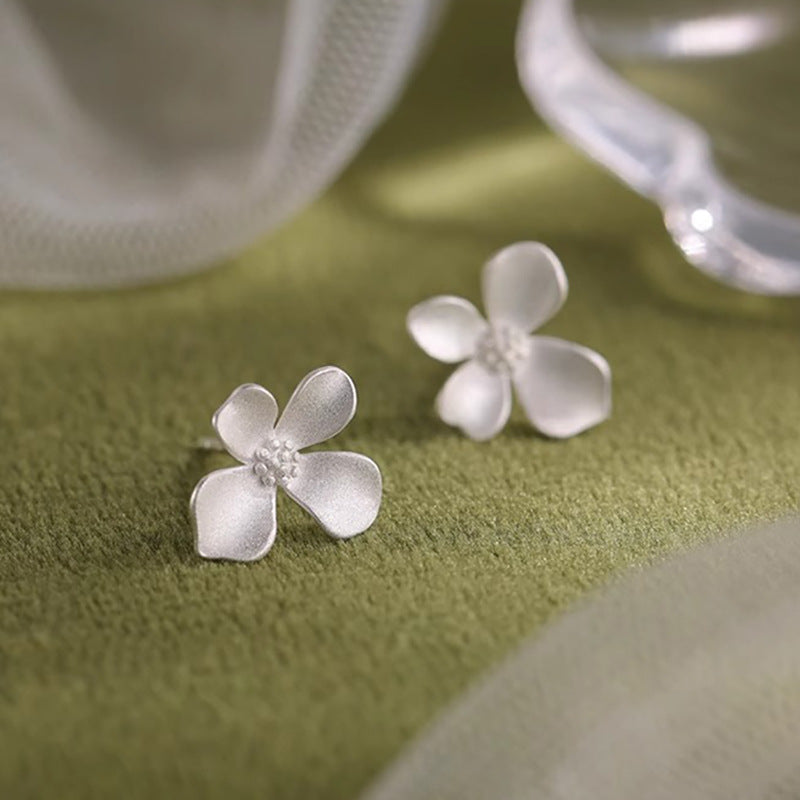 Romantic Earring for Special Moments