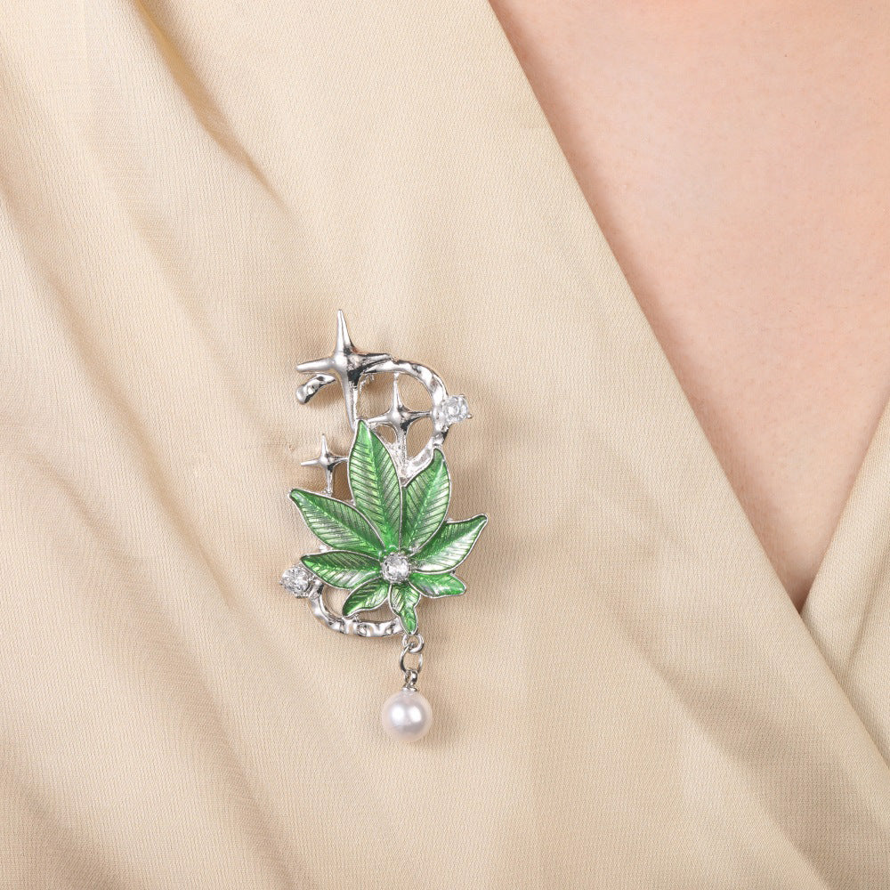 Charming Pearl Piece for Any Occasion