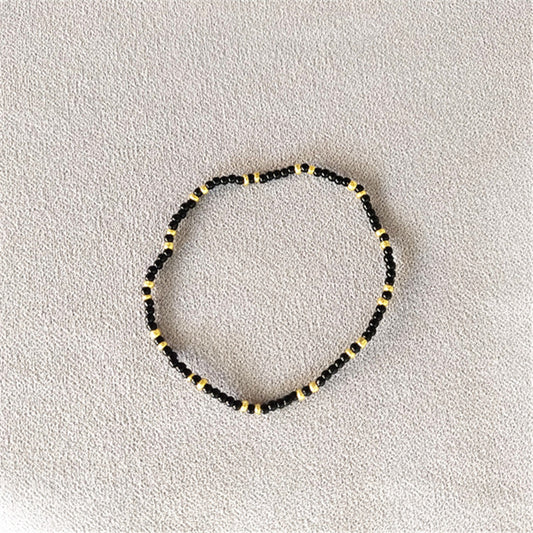 Classic Gold Bracelet with Timeless Appeal
