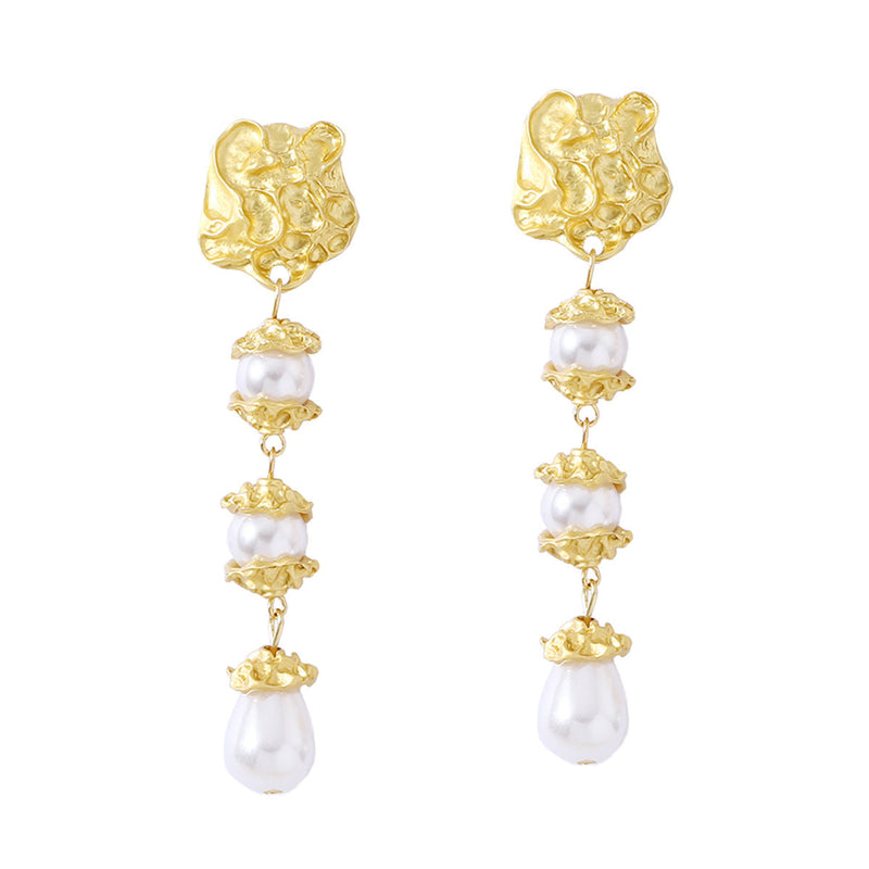Romantic Pearl Earring for Special Moments