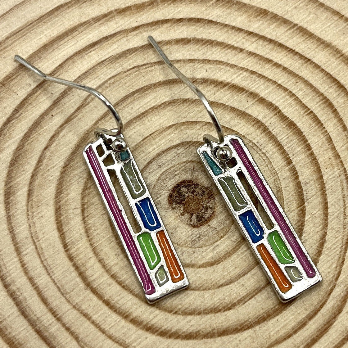 Charming Silver Earring for Any Occasion