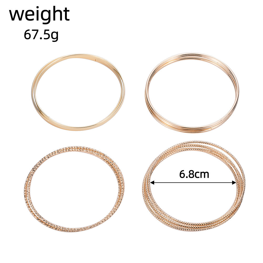 Classic Gold Bracelet with Timeless Appeal
