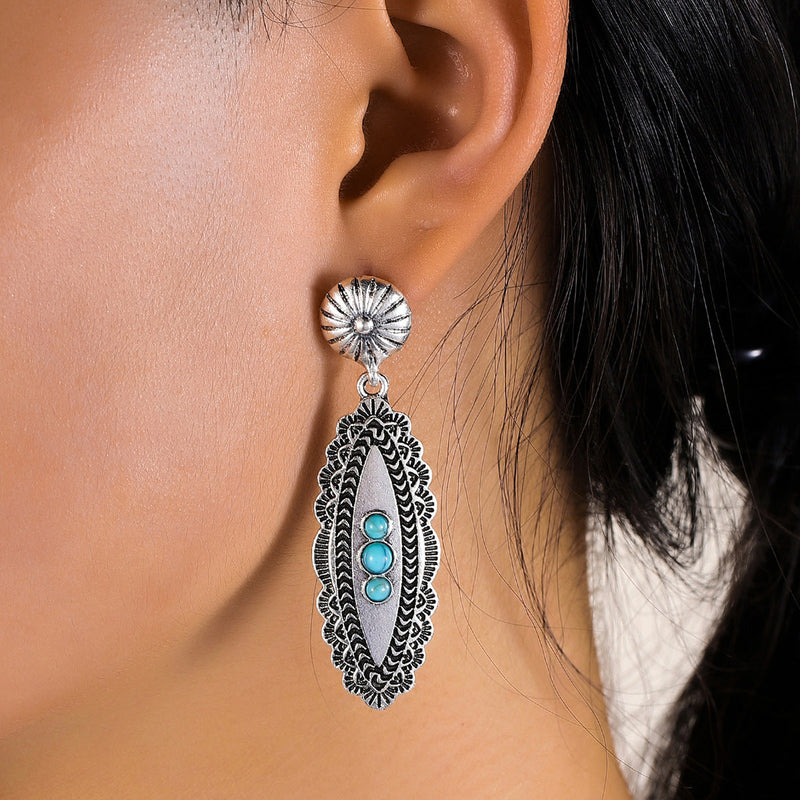Charming Earring for Any Occasion