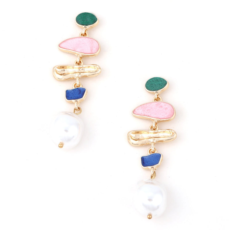 Classic Pearl Earring with Timeless Appeal