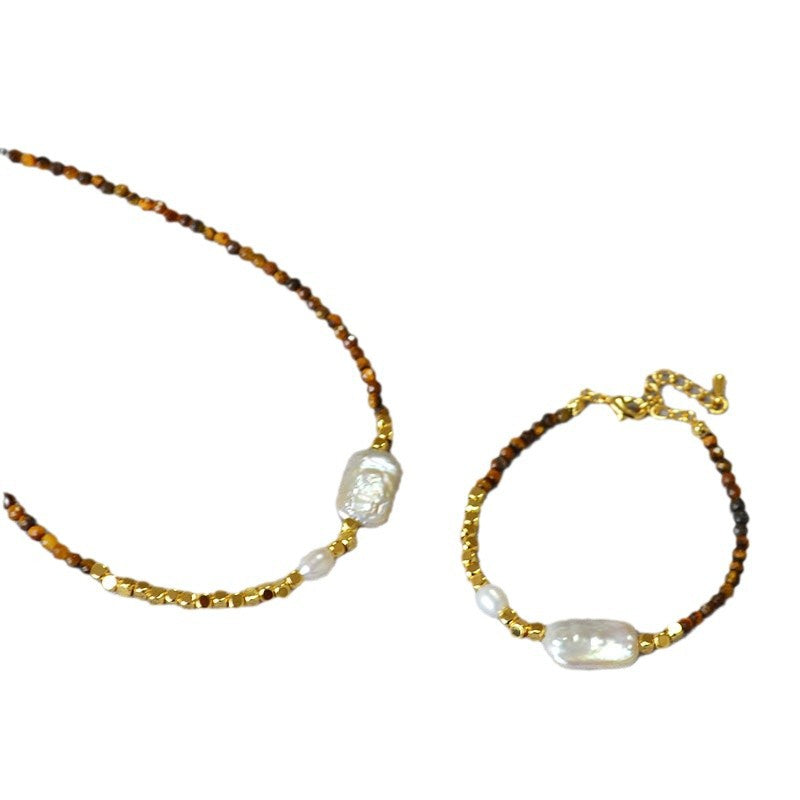 Charming Pearl Necklace for Any Occasion