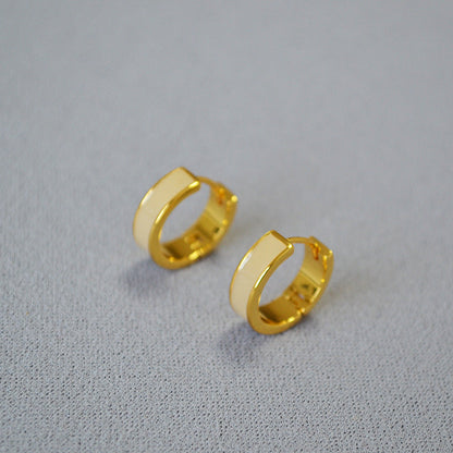 Beautiful Gold Earring with Unique Style