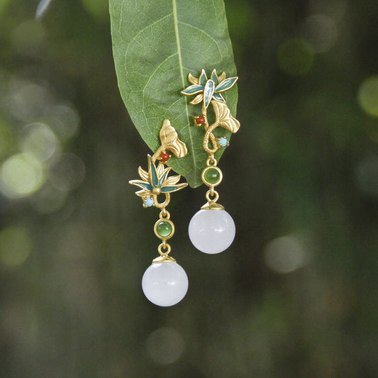 Romantic Silver Earring for Special Moments
