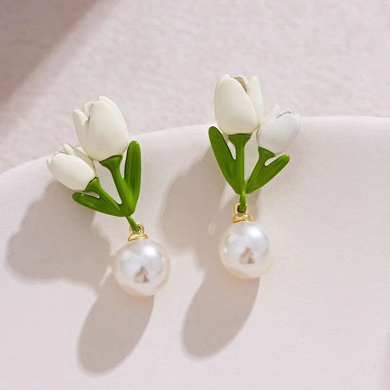 Beautiful Earring with Unique Style