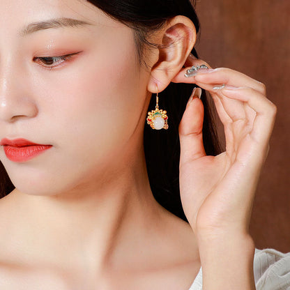Charming Gold Earring for Any Occasion