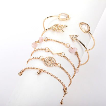 Beautiful Gold Bracelet with Unique Style