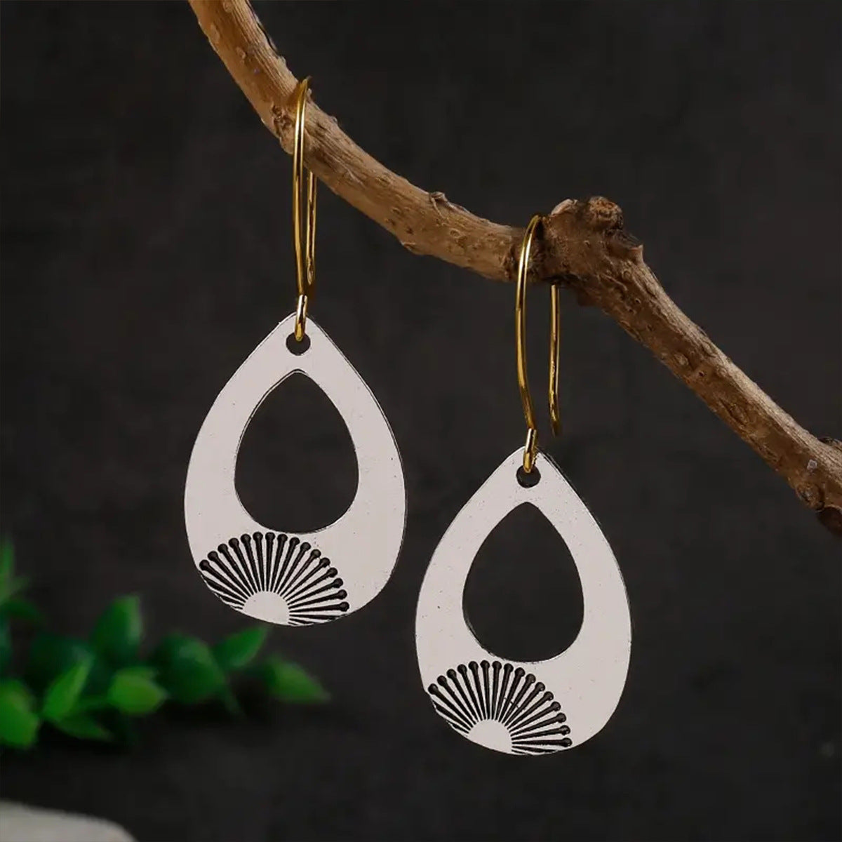 Vintage Handmade Earring