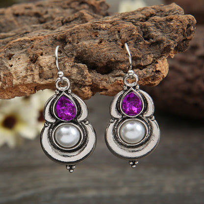 Classic Pearl Earring with Timeless Appeal