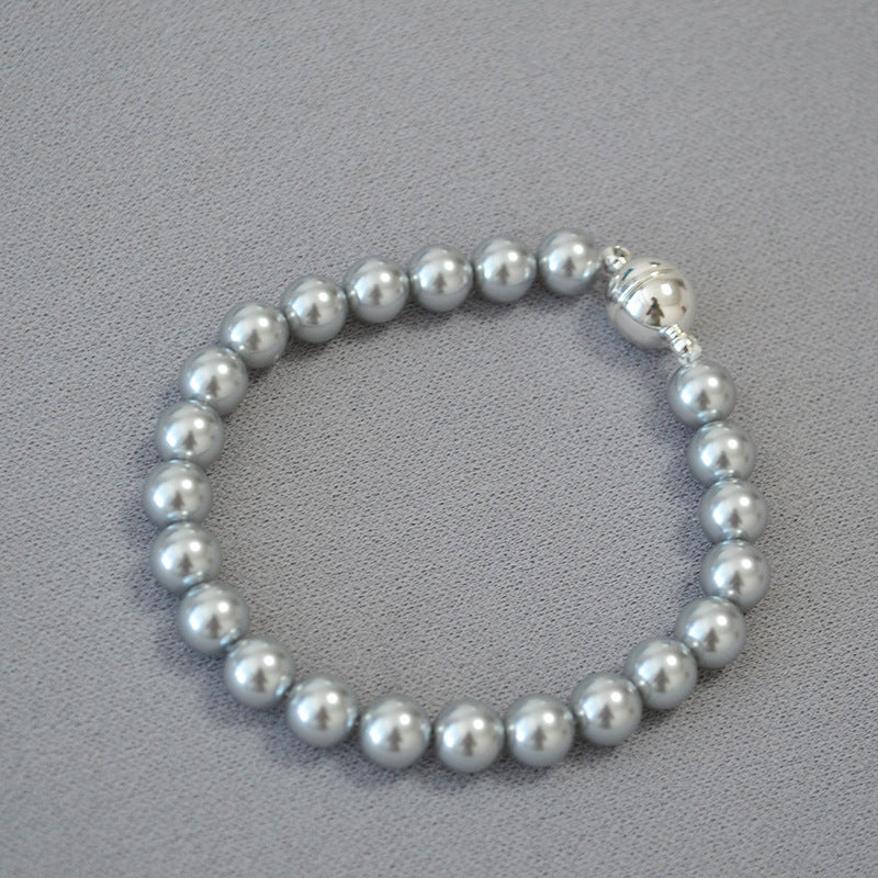 Classic Pearl Necklace with Timeless Appeal