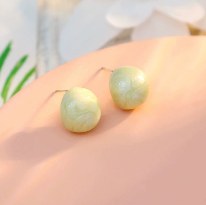 Charming Pearl Earring for Any Occasion