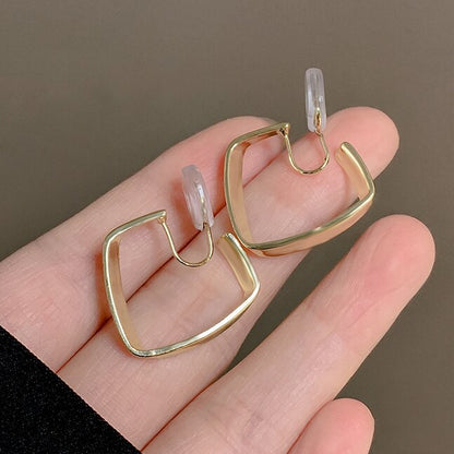 Beautiful Gold Earring with Unique Style