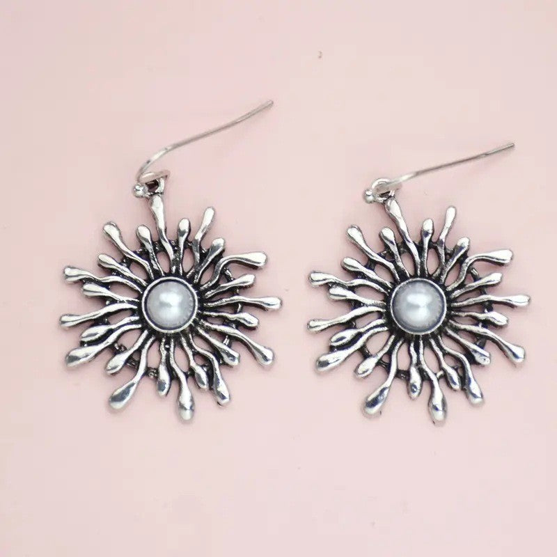 Charming Pearl Earring for Any Occasion