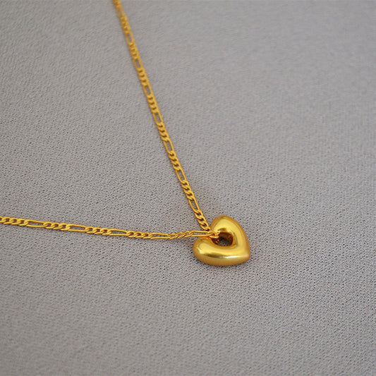 Romantic Gold Necklace for Special Moments