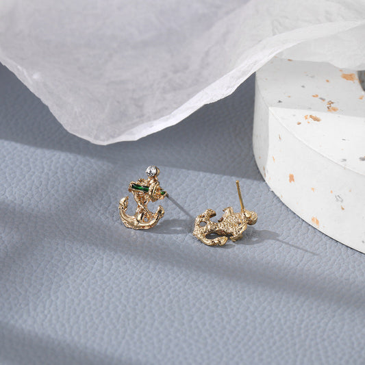 Delicate Artisan Gold Earring