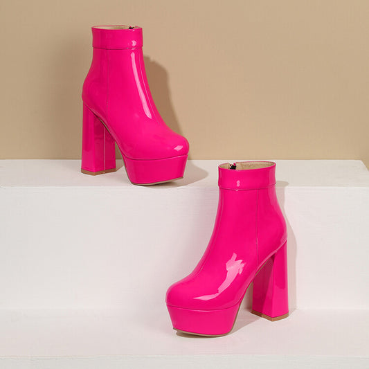 Graceful Orthopedic Boots for Modern Look