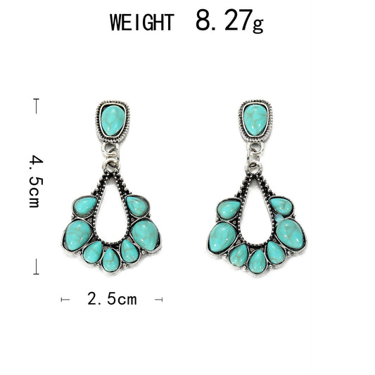 Charming Piece for Any Occasion