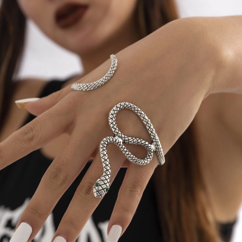 Beautiful Bracelet with Unique Style