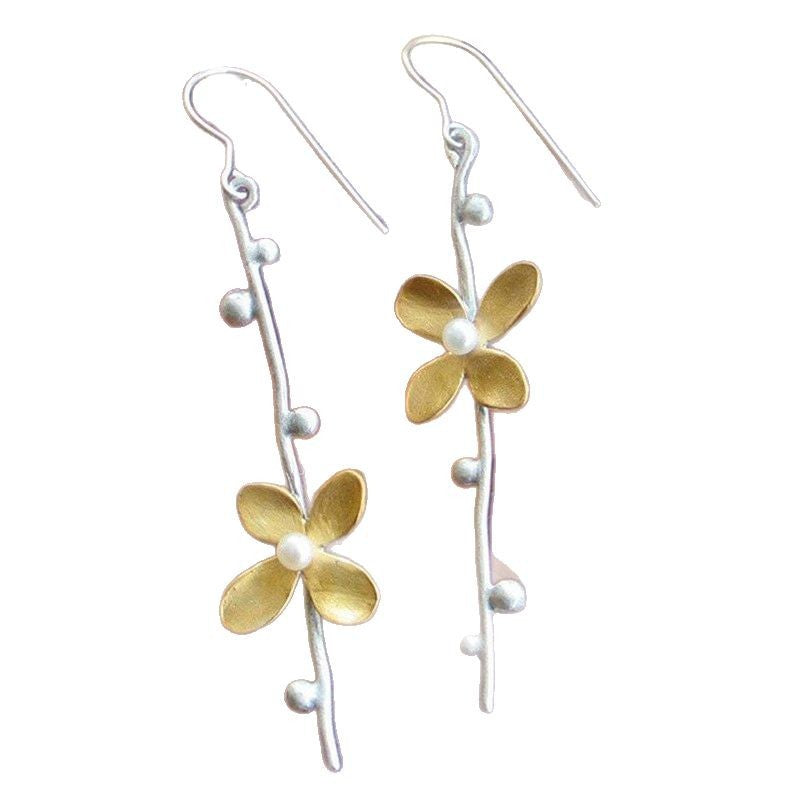 Classic Pearl Earring with Timeless Appeal