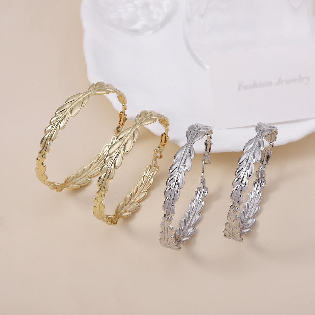 Beautiful Gold Earring with Unique Style