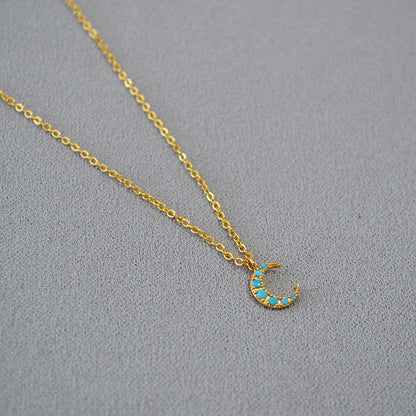 Beautiful Gold Necklace with Unique Style