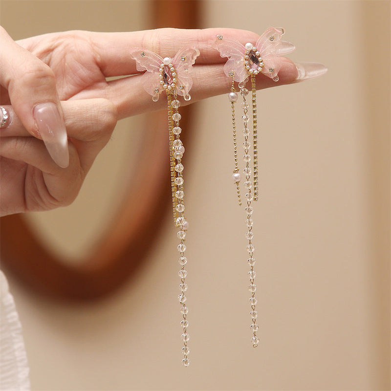 Classic Pearl Earring with Timeless Appeal